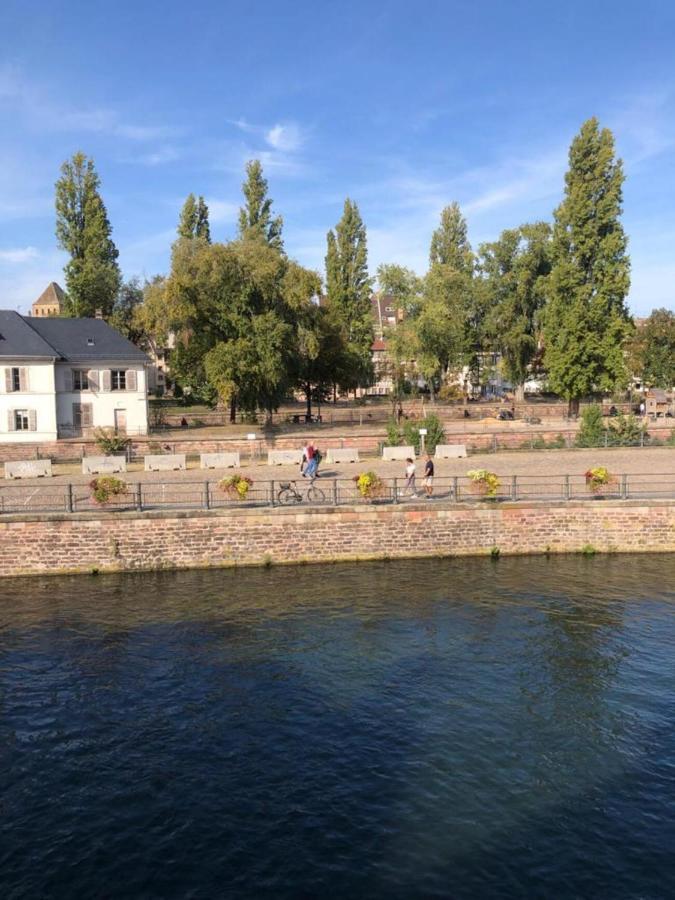 Apartmán Au Bord De L'Eau Štrasburk Exteriér fotografie